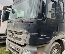 Седельный тягач Седельный тягач Mercedes-Benz Actros 2018 года б/у фото 3