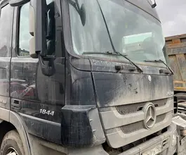 Седельный тягач Седельный тягач Mercedes-Benz Actros 2018 года б/у фото 2