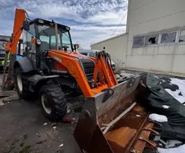Экскаватор-погрузчик UMG TLB 827 2023 года б/у