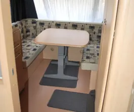 Жилой прицеп Chateau CALISTA 450 2002 года б/у фото 5