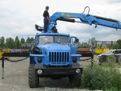 Тягач с КМУ Урал 4320  б/у