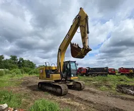 Экскаватор CATERPILLAR 320GC 2022 года б/у