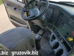 Тягач Седельный тягач Freightliner Columbia 2003 года б/у фото 3