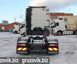Тягач Седельный тягач Volvo FH 2017 года б/у фото 4
