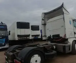 Тягач Седельный тягач Scania R-series 2002 года б/у фото 3