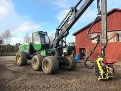 Харвестер John Deere 1270E 2010 года б/у