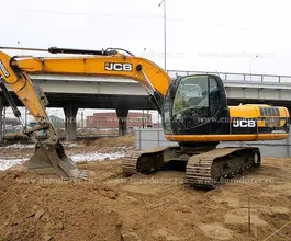 Экскаватор JCB JS 220 LC 2010 года б/у