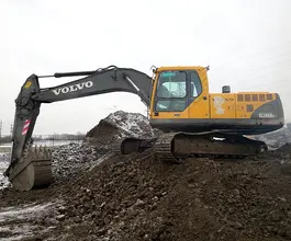 Экскаватор Volvo EC 240 2006 года б/у