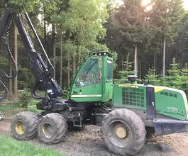 Харвестер John Deere 1270D 2007 года б/у