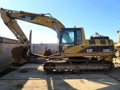 Экскаватор Caterpillar 320 CL 2004 года б/у