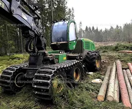 Харвестер John Deere 1270E 2010 года б/у