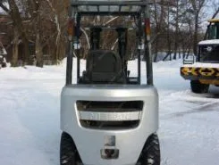 Вилочный погрузчик Nissan Y1F2M25 2008 года б/у фото 3