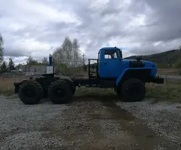 Тягач Седельный тягач Урал 44202 2008 года б/у фото 3