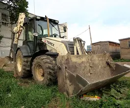 Экскаватор-погрузчик Terex 860 2010 года б/у