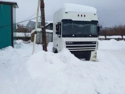 Тягач Седельный тягач DAF XF95 2003 года б/у фото 2