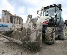 Экскаватор-погрузчик Terex 825 2017 года б/у