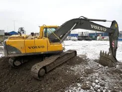 Экскаватор Volvo EC 240 2006 года б/у фото 2