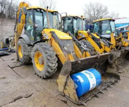 Экскаватор-погрузчик JCB 4CX - 4WS Sitemaster 2011 года б/у