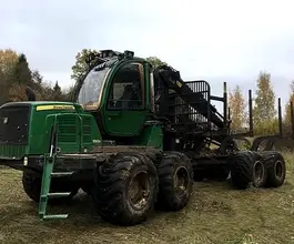Форвардер John Deere 1510 E 2013 года б/у