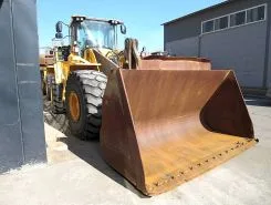 Фронтальный погрузчик Volvo L220 G 2014 года б/у