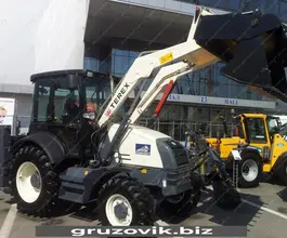 Экскаватор-погрузчик RM-Terex TLB 825 2017 года б/у
