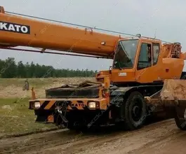 Автокран Kato SR-300L   2013 года б/у