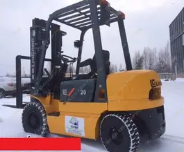 Вилочный погрузчик LiuGong CPCD20 2017 года б/у