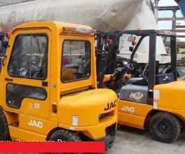 Вилочный погрузчик JAC CPCD25 2017 года б/у