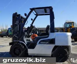 Вилочный погрузчик Nissan YG1F2A30U 2010 года б/у