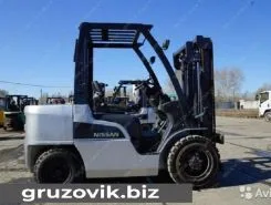 Вилочный погрузчик Nissan YG1F2A30U 2010 года б/у фото 3