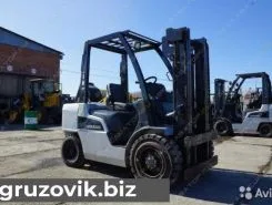 Вилочный погрузчик Nissan YG1F2A30U 2010 года б/у фото 4