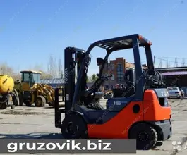 Вилочный погрузчик Toyota 8FG15 в Омске, 2012 г.в. 2012 года б/у