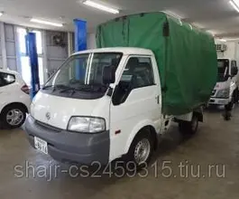 Тентованный грузовик Тентованный грузовик  Nissan 2010 года б/у