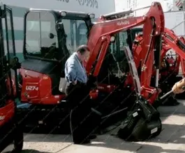 Экскаватор Kubota U27-4 2018 года б/у фото 3