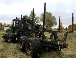 Форвардер John Deere 1510 E 2013 года б/у фото 2