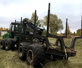Форвардер John Deere 1510 E 2013 года б/у фото 2