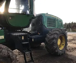 Харвестер John Deere 1270E 2010 года б/у фото 3