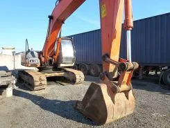 Экскаватор Hitachi ZX 240H 2003 года б/у фото 3