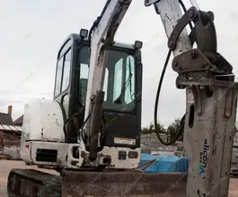 Экскаватор Bobcat 328G 2008 года б/у
