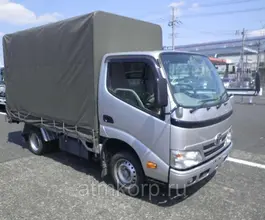 Тентованный грузовик Тентованный грузовик  Toyota 2013 года б/у