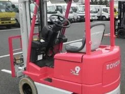 Вилочный погрузчик Toyota FORKLIFT 2018 года б/у фото 2