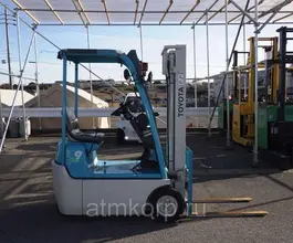 Вилочный погрузчик Toyota FORKLIFT 2018 года б/у фото 3