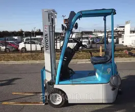 Вилочный погрузчик Toyota FORKLIFT 2018 года б/у фото 4
