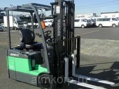Вилочный погрузчик Toyota FORKLIFT 2018 года б/у