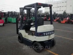 Вилочный погрузчик Toyota FORKLIFT 2004 года б/у фото 2