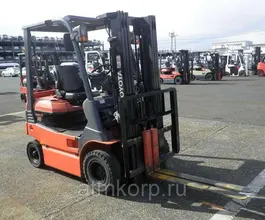 Вилочный погрузчик Toyota FORKLIFT 7FB15 2011 года б/у