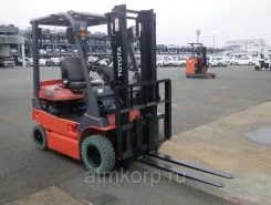 Вилочный погрузчик Toyota FORKLIFT 7FB15 2013 года б/у