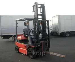 Вилочный погрузчик TOYOTA FORKLIFT 7FB15 2013 года б/у