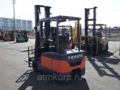 Вилочный погрузчик Toyota FORKLIFT 7FBE20 2005 года б/у фото 2
