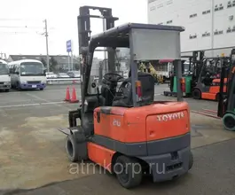 Вилочный погрузчик TOYOTA FORKLIFT 6FB20 1999 года б/у фото 2